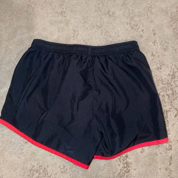Black Nike shorts with red trim - Picture 5 of 5